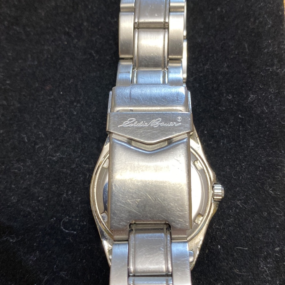 Eddie Bauer watch women’s - Picture 2 of 2